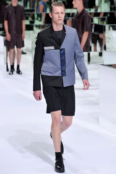 Look 42
